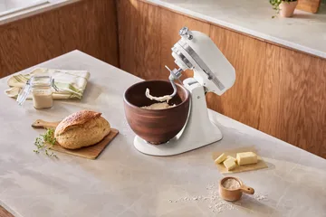 Artisan 5KSM156 Küchenmaschine mit Holzschüssel 4,7 l - Porcelain white-walnut - KitchenAid
