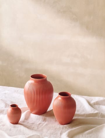 Knabstrup Vase geriffelt 12,5cm - Coral - Knabstrup Keramik