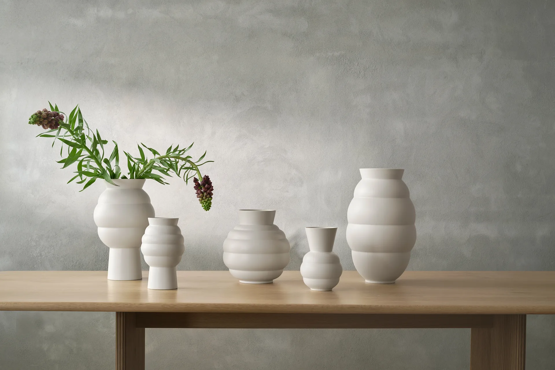 Tortus Archie Vase No3 26,5 cm, White Knabstrup Keramik