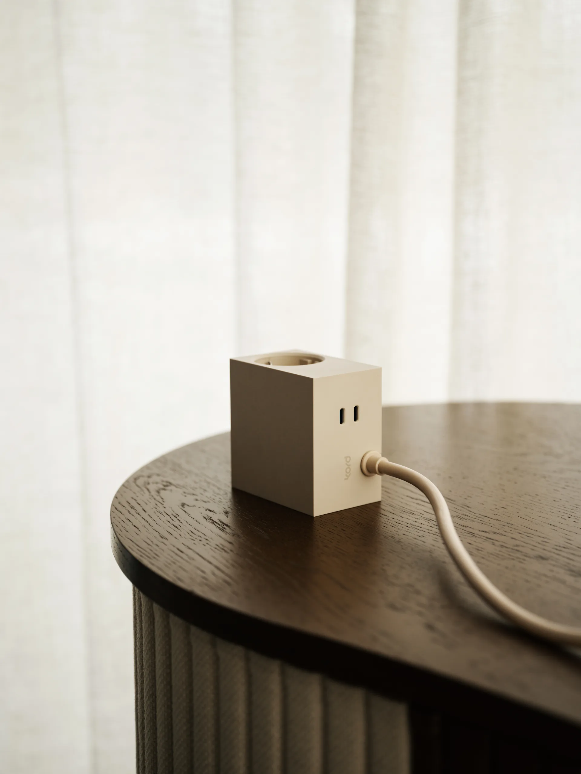 Cuboid+ Steckdose USB-C 30W 2 m, Pearled Ivory Kord