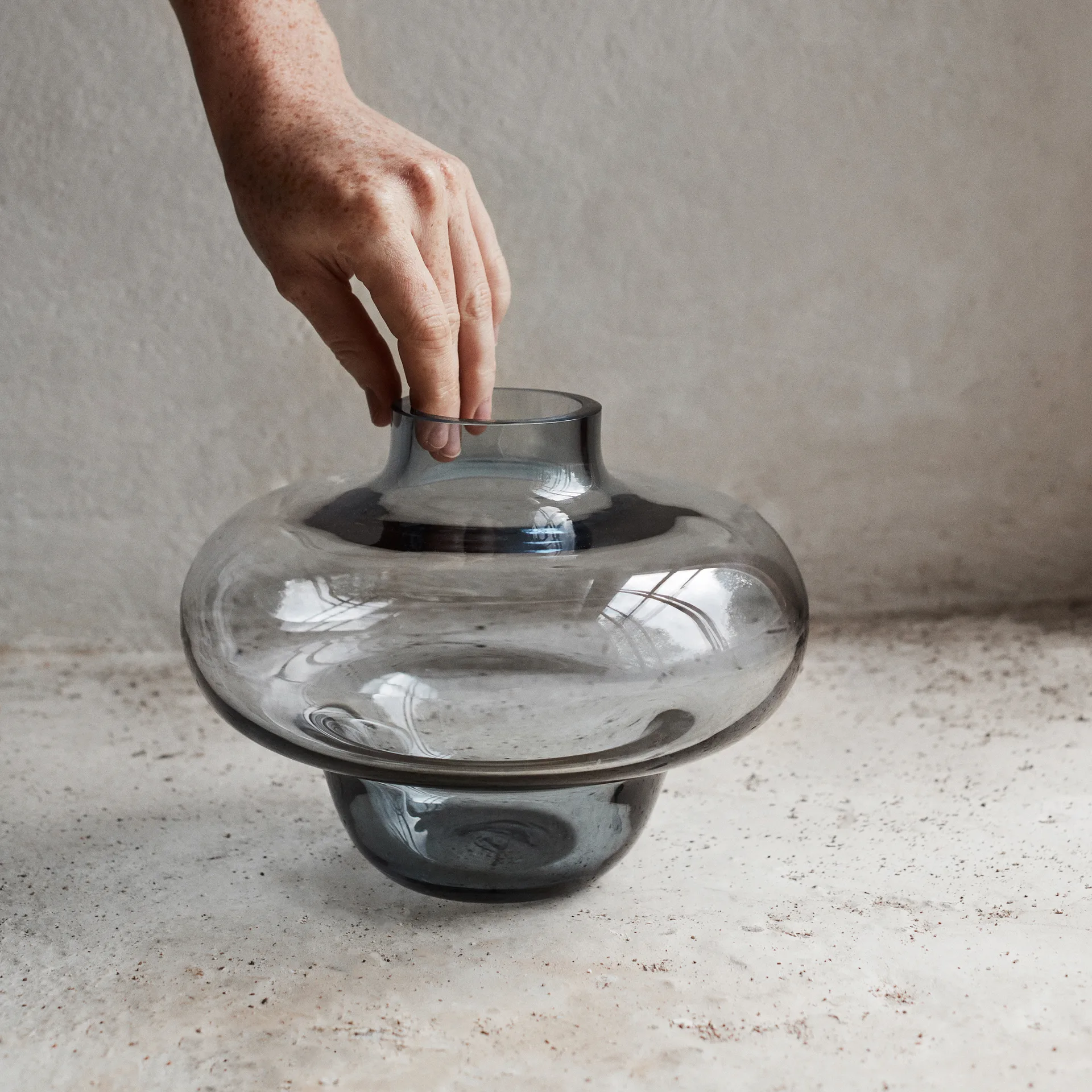 Kappa Vase 160 mm, Grau Kosta Boda