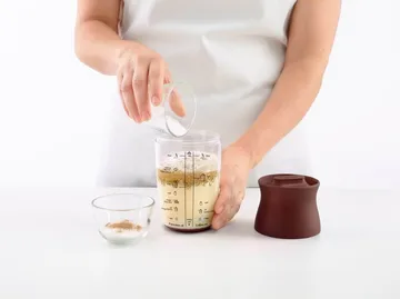 Lékué Pfannkuchenmischer Shaker - Braun - Lékué