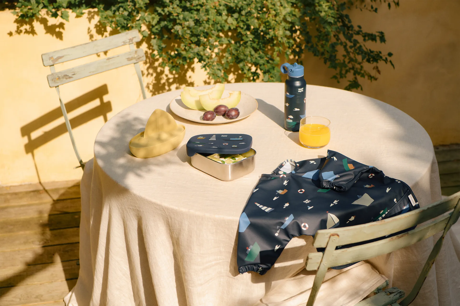 Merle Lätzchen mit Ärmel, Sailing-classic navy Liewood