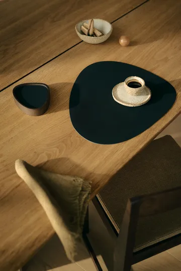 Corduroy Tischset curve L - Black ink - LIND DNA