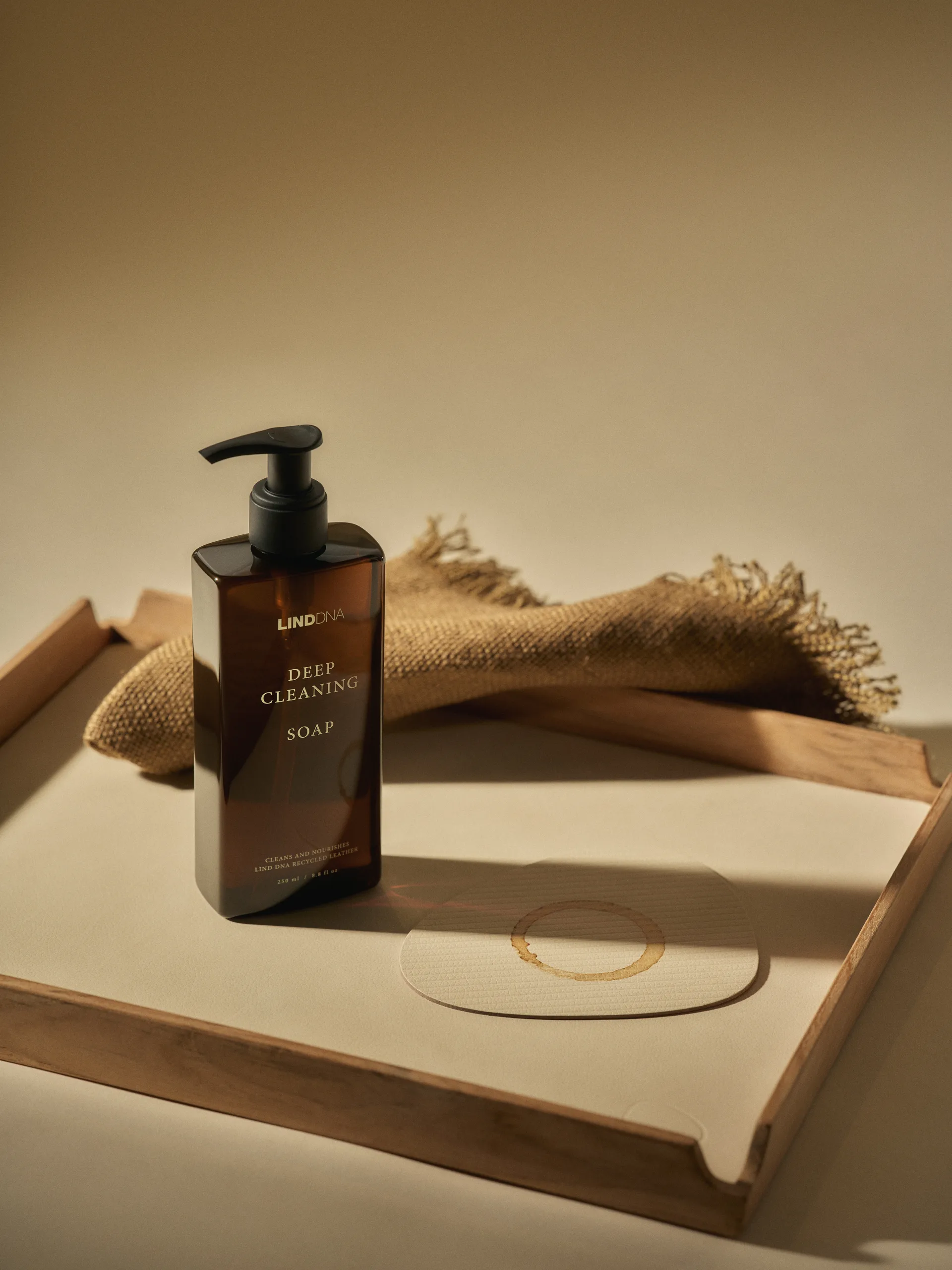 LIND DNA Tiefenreinigungsseife, 480 ml LIND DNA