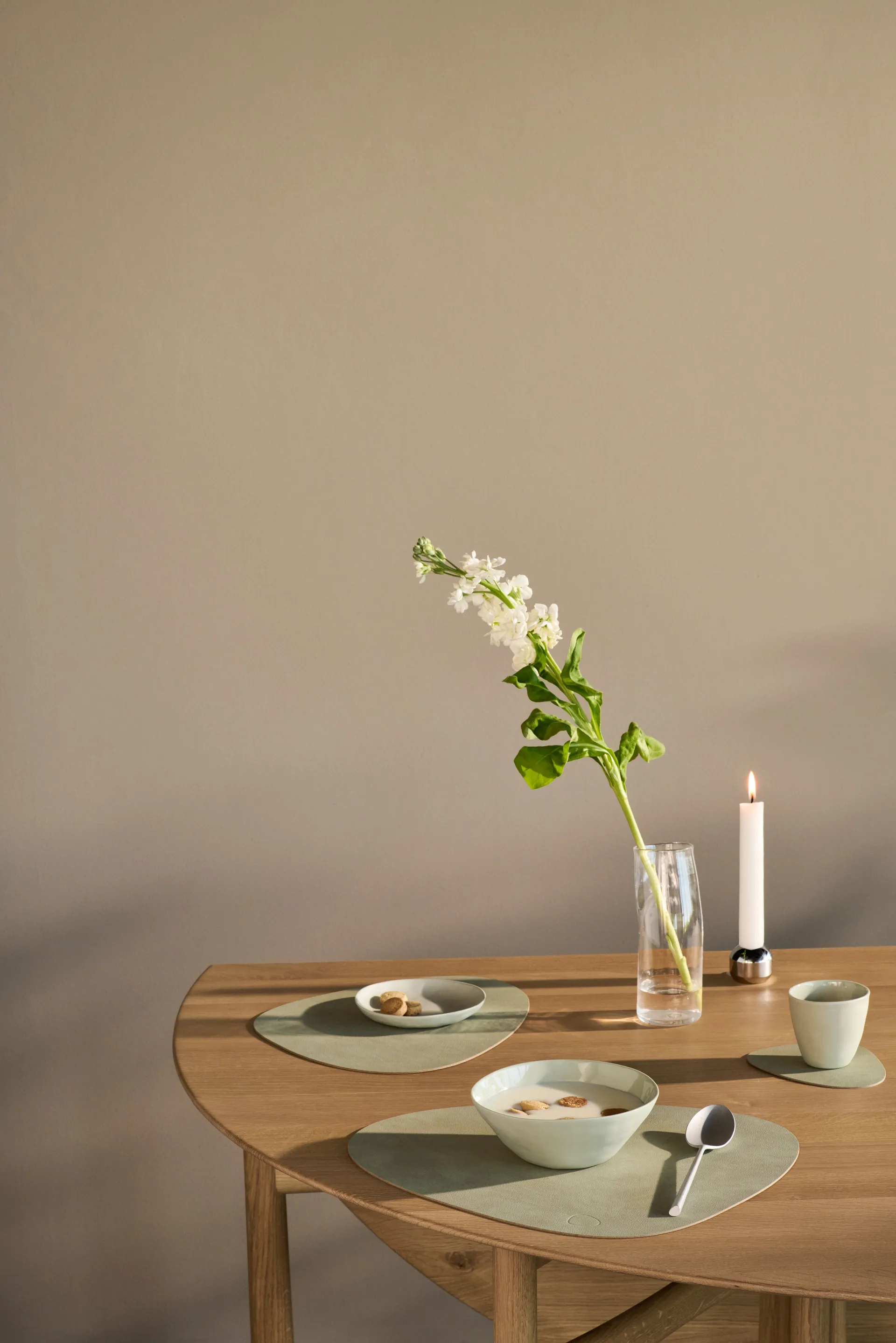 Nupo Glasuntersetzer curve, Olivengrün LIND DNA