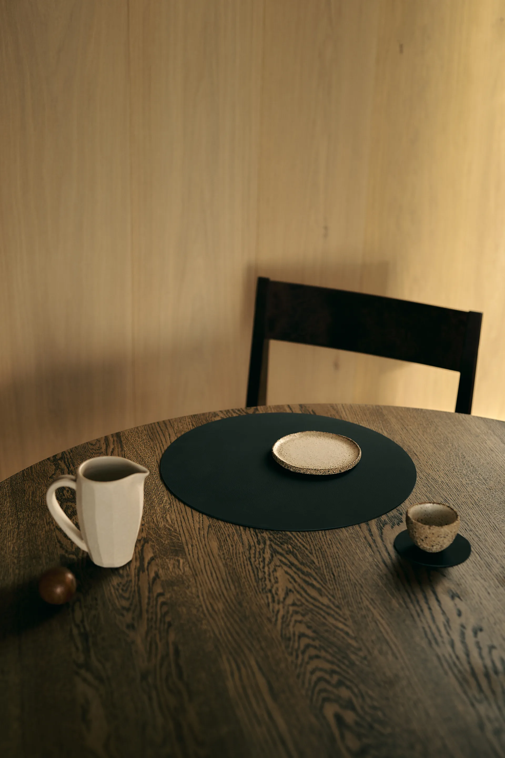 Nupo Tischset, Black ink, circle, L LIND DNA