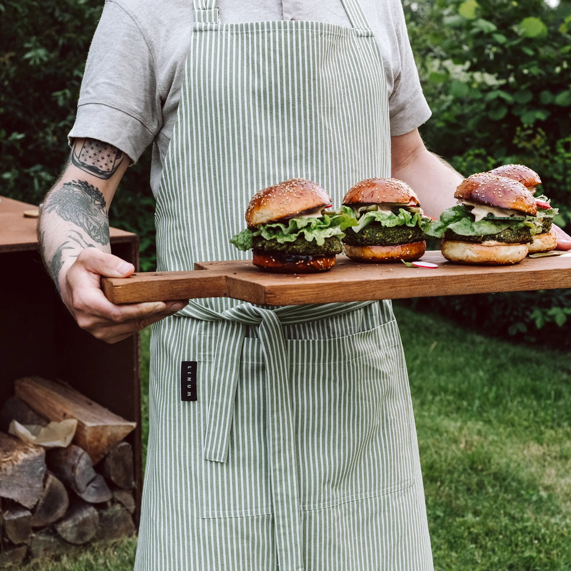 Emma Schürze, Moosgrün Linum