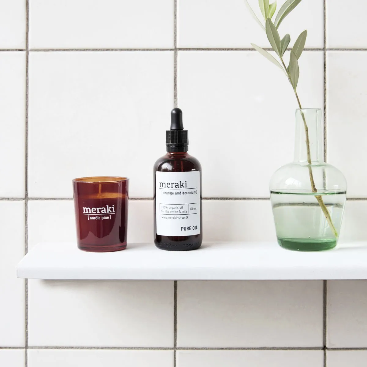 Meraki Duftkerze 12h braunes Glas, Nordic Pine Meraki