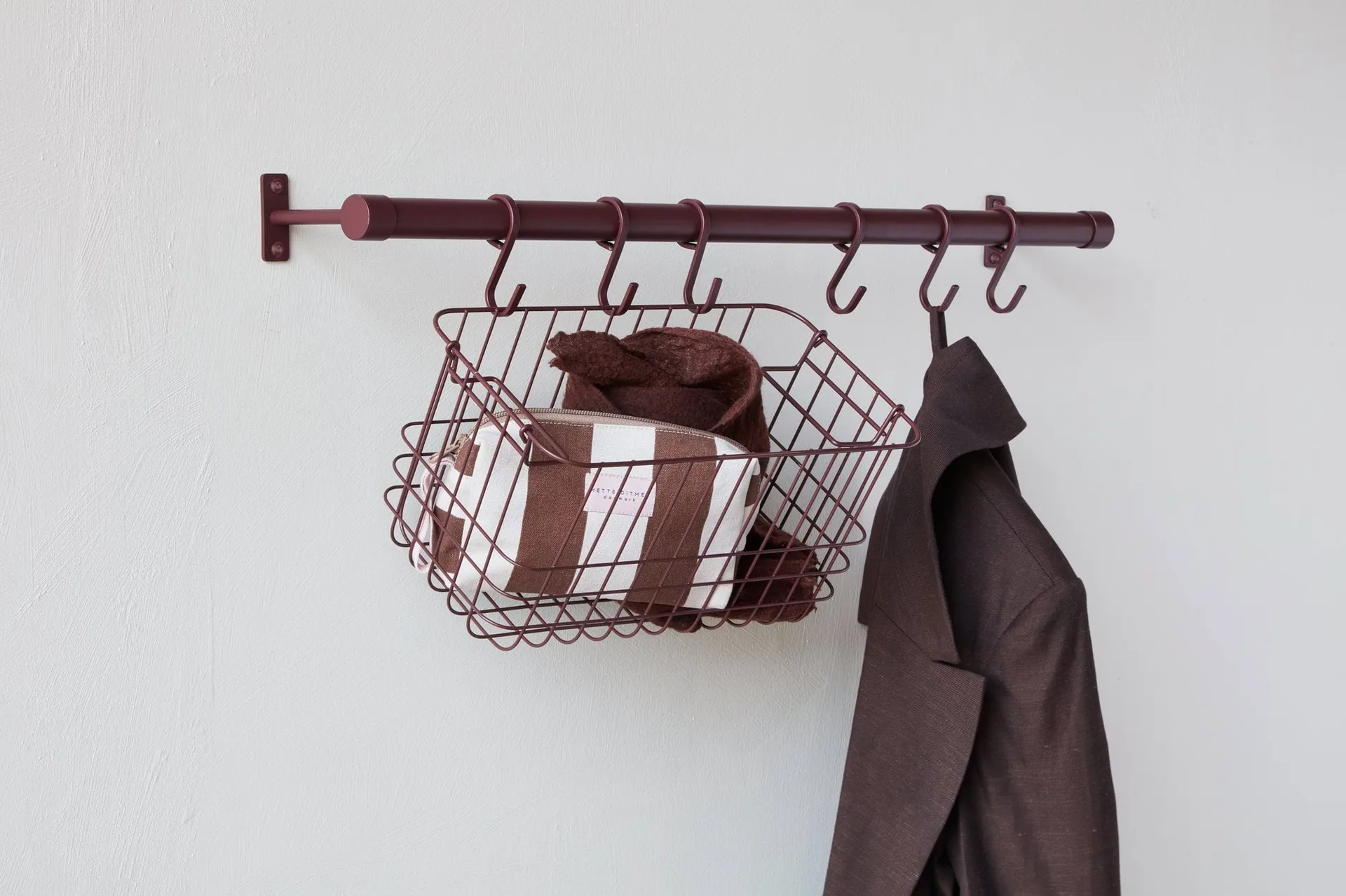 Hang-it Kleiderständer, Rot, 11x70x5,5 cm Mette Ditmer