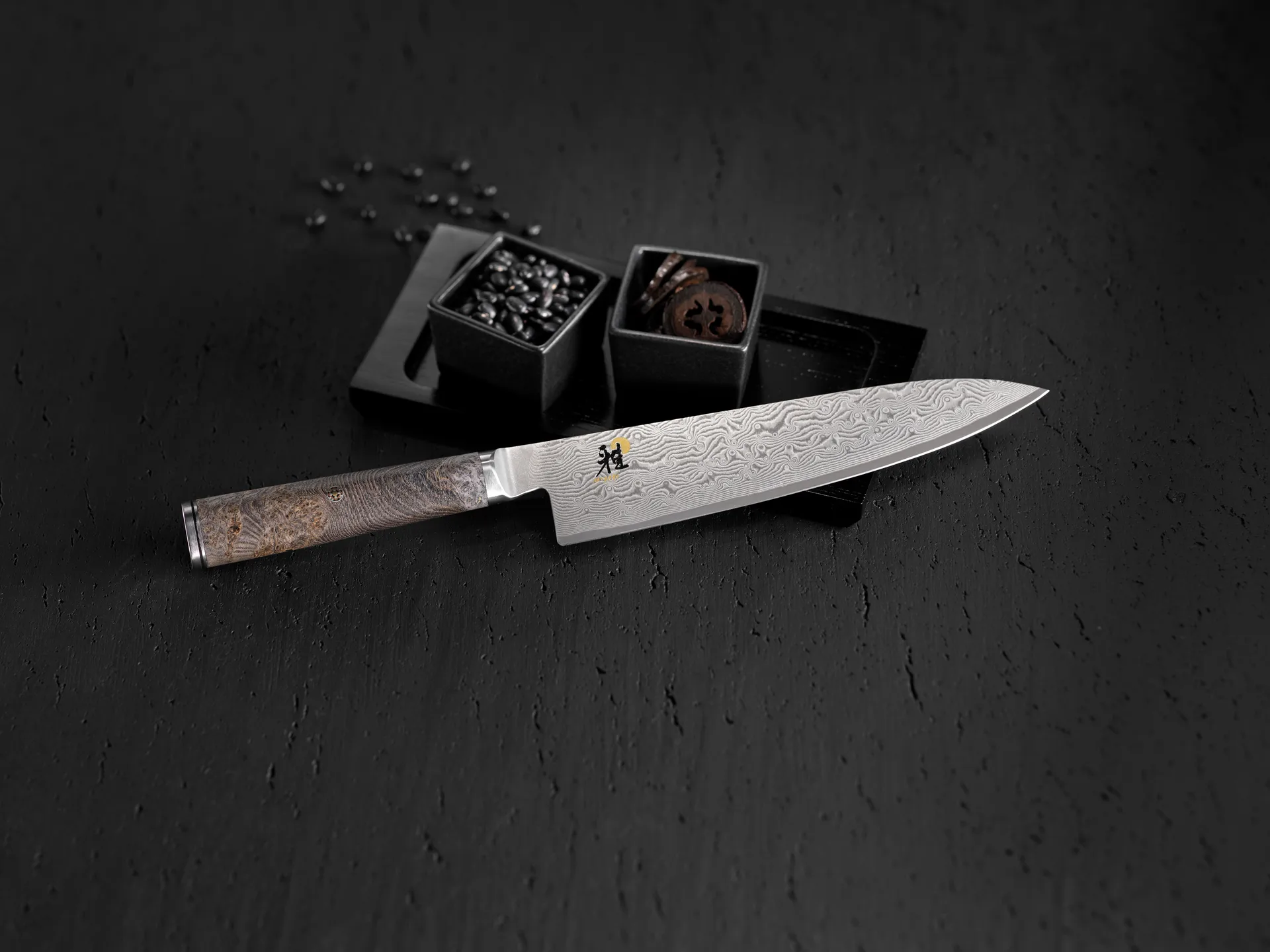 Black 5000MCD 67 Küchenmesser Gyutoh 24 cm, Damaskus-schwarz Ahorn Miyabi