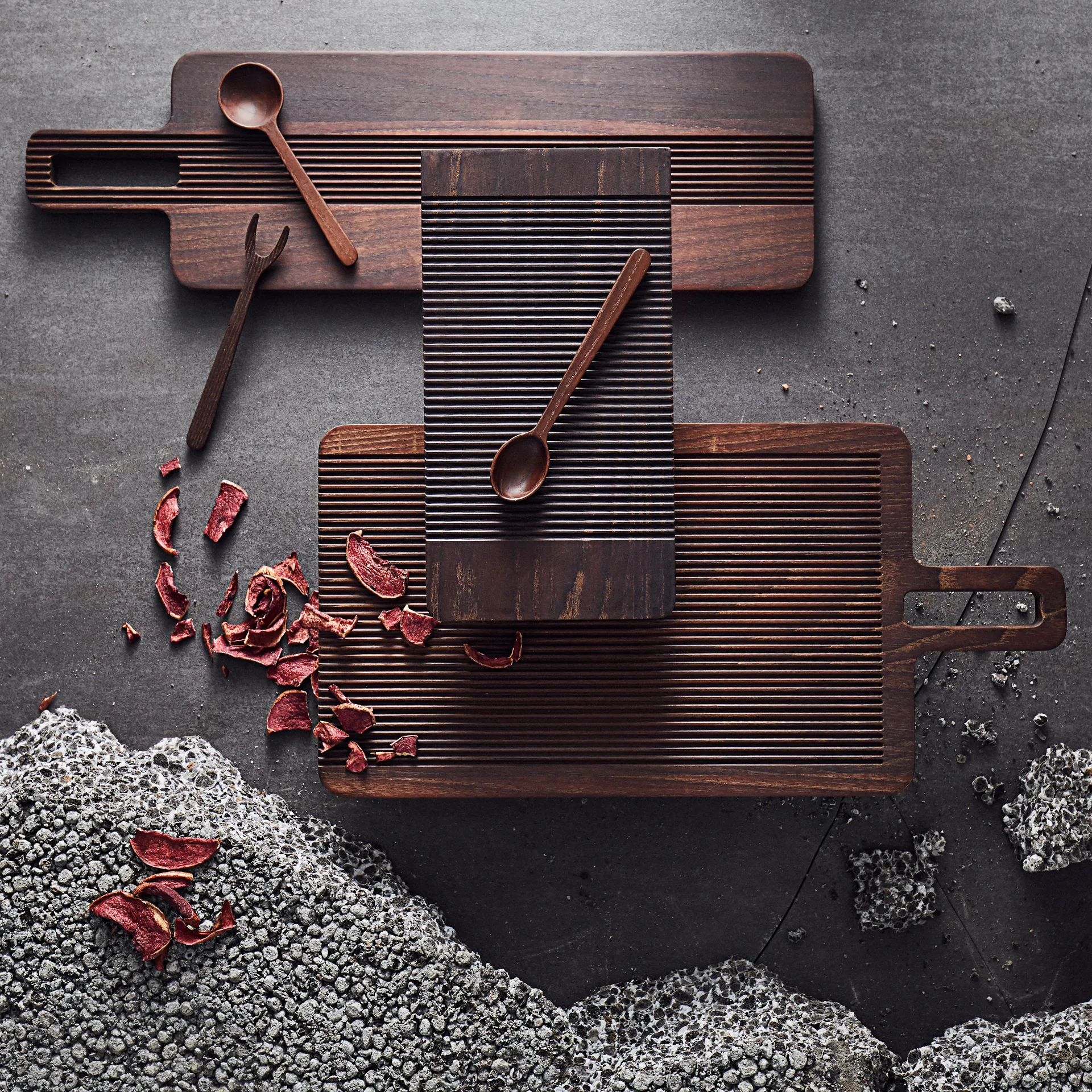 Yami Schneidebrett für Brot 22 x 44cm, Braun MUUBS