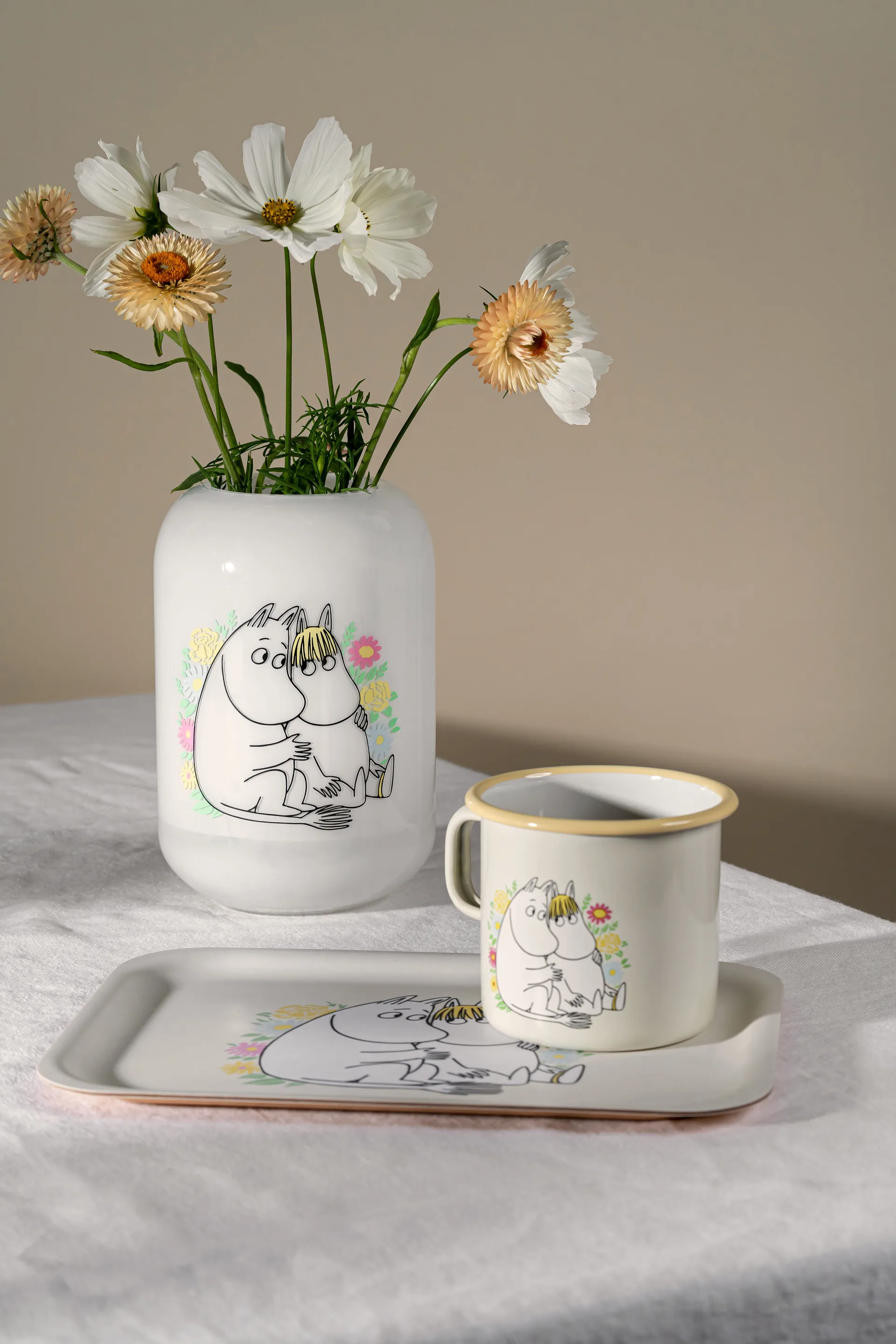Mumin Vase 19 cm, Flowers Muurla