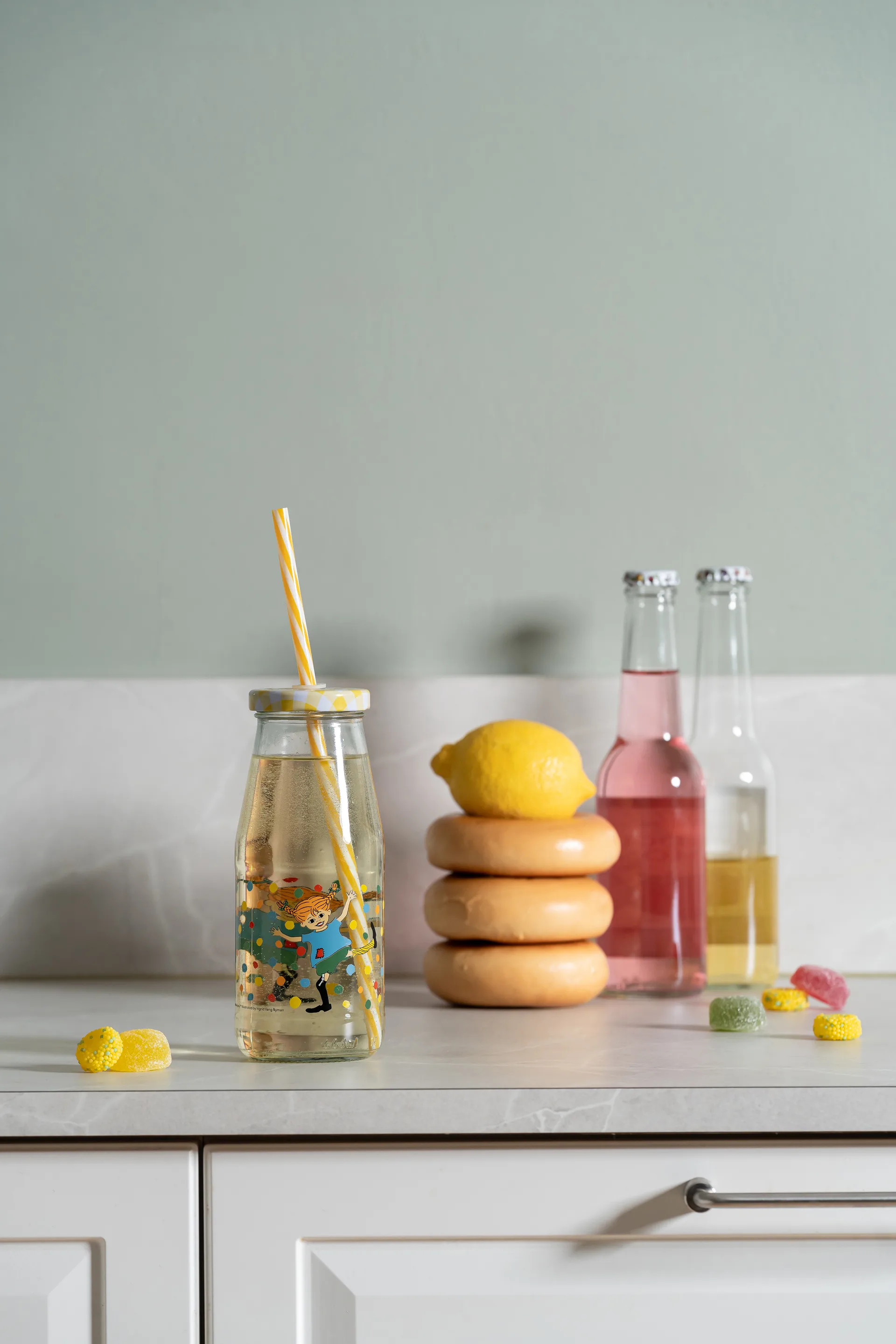 Pippi Flasche mit Deckel und Strohhalm 4,5 dl, Hoppsansa Muurla