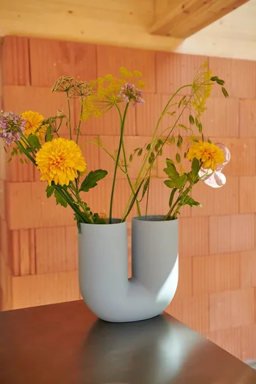 Kink Vase 26 cm - Hellblau - Muuto