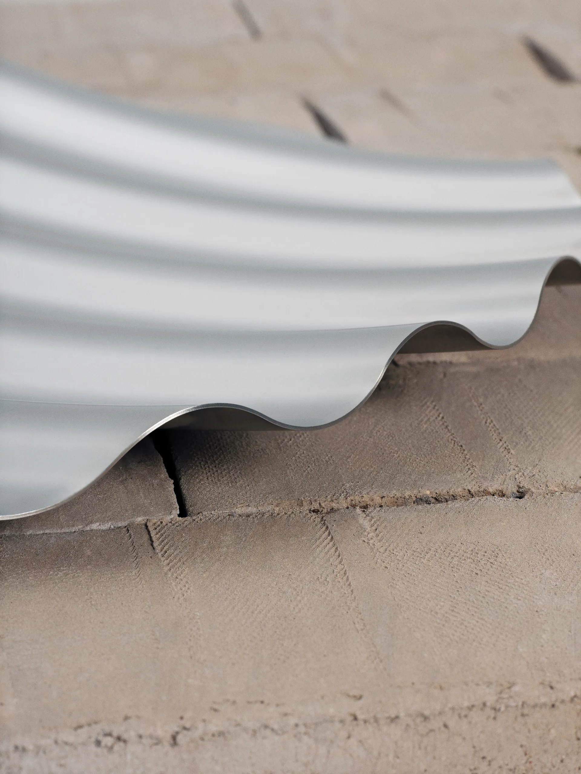 Wave Tablett Ø50cm, Edelstahl Muuto