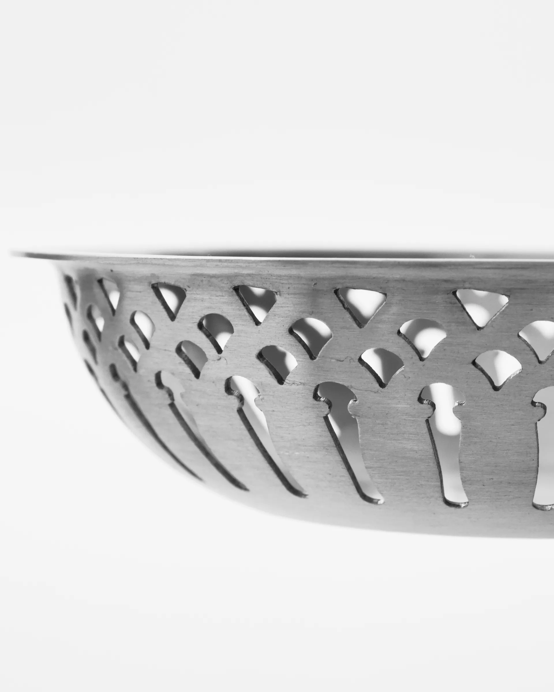 Nicolas Vahé Brotkorb 2-teilig, Antik Silberfinish Nicolas Vahé