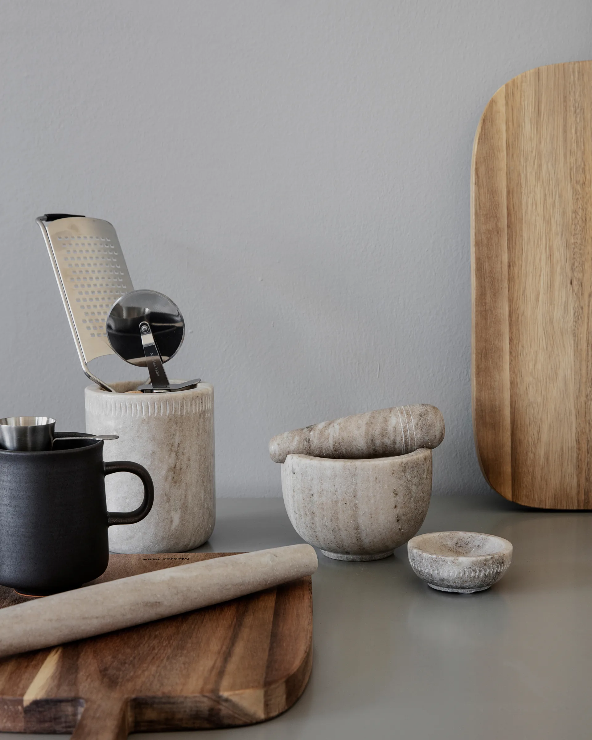 Nicolas Vahé Pizzaschneider, Edelstahl-Akazie Nicolas Vahé