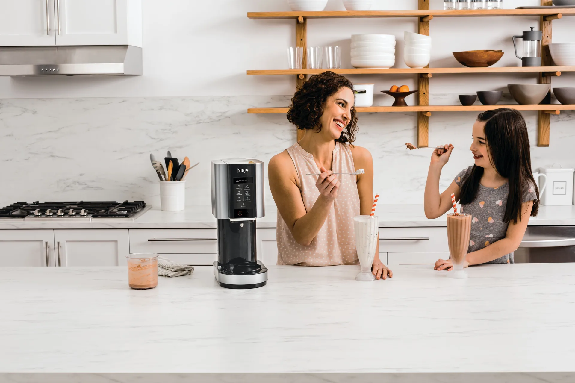 Ninja CREAMi NC302EU Eis- und Dessertmaschine, Black Ninja