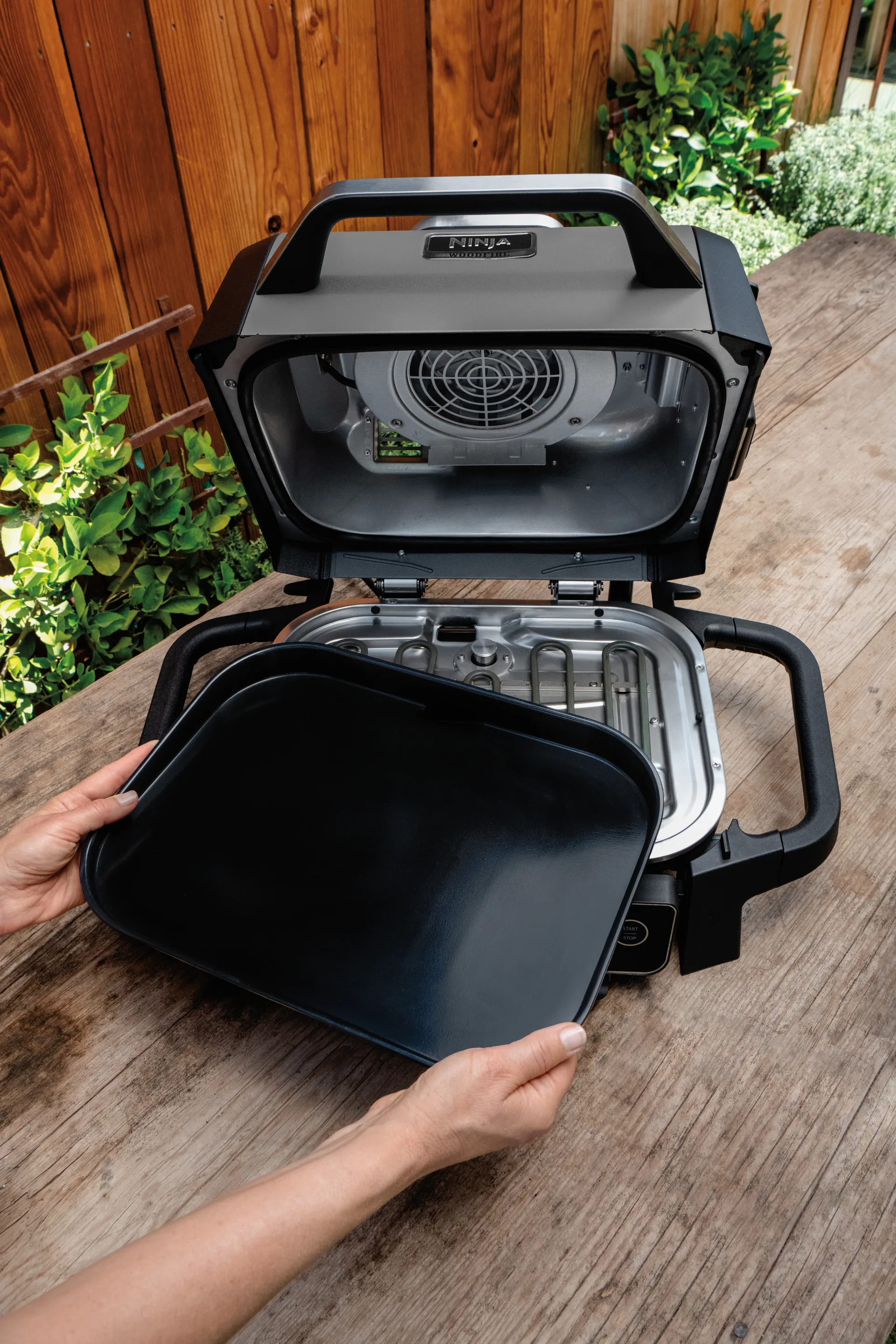 Ninja Woodfire BBQ-Teller 28x37 cm, Schwarz Ninja