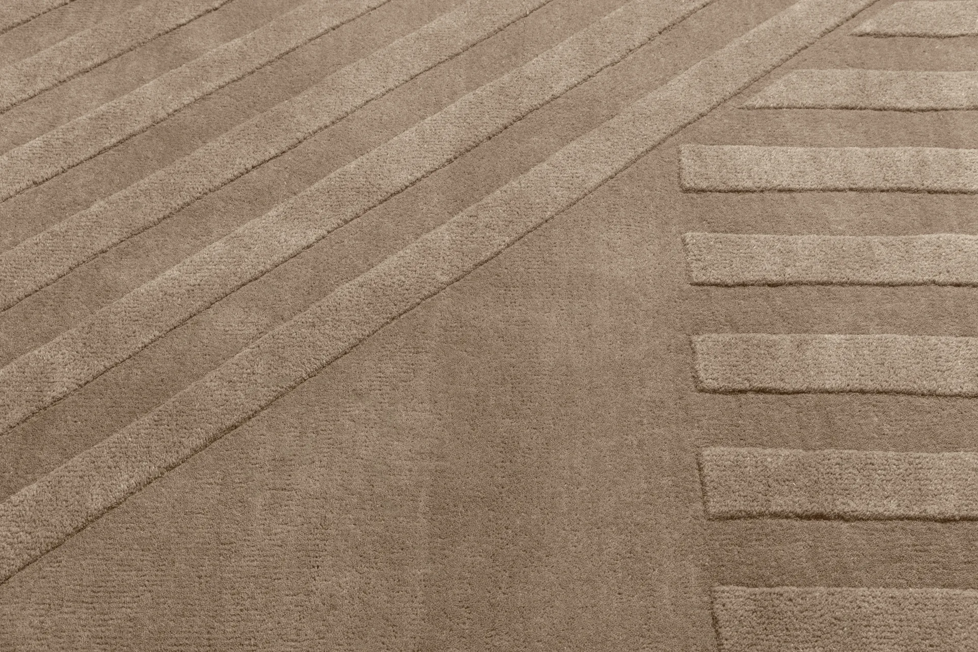 Levels Stripes Wollteppich, Maulwurfbraun, 170x240 cm NJRD