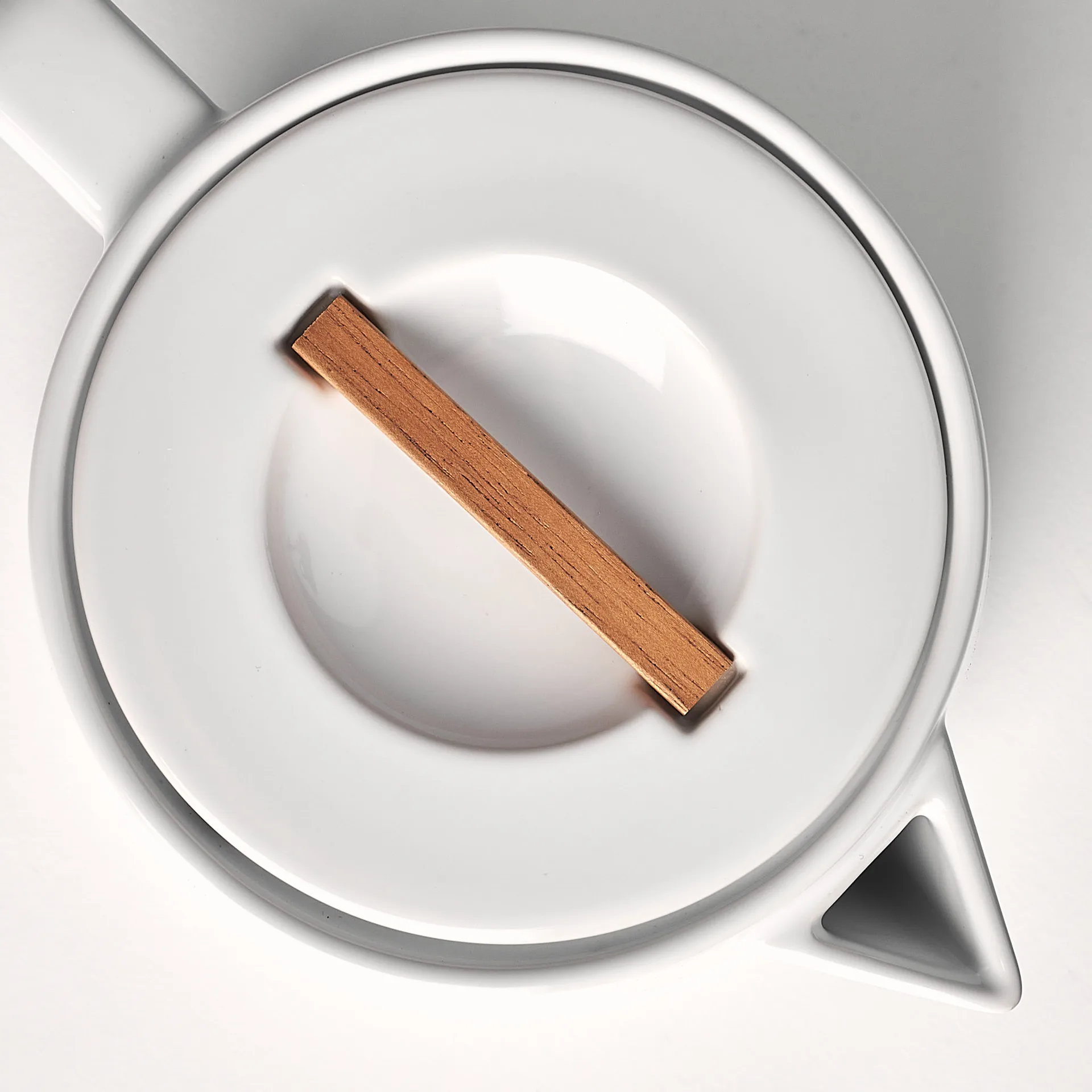 Lines Teekanne 1,5 Liter, Weiß NJRD