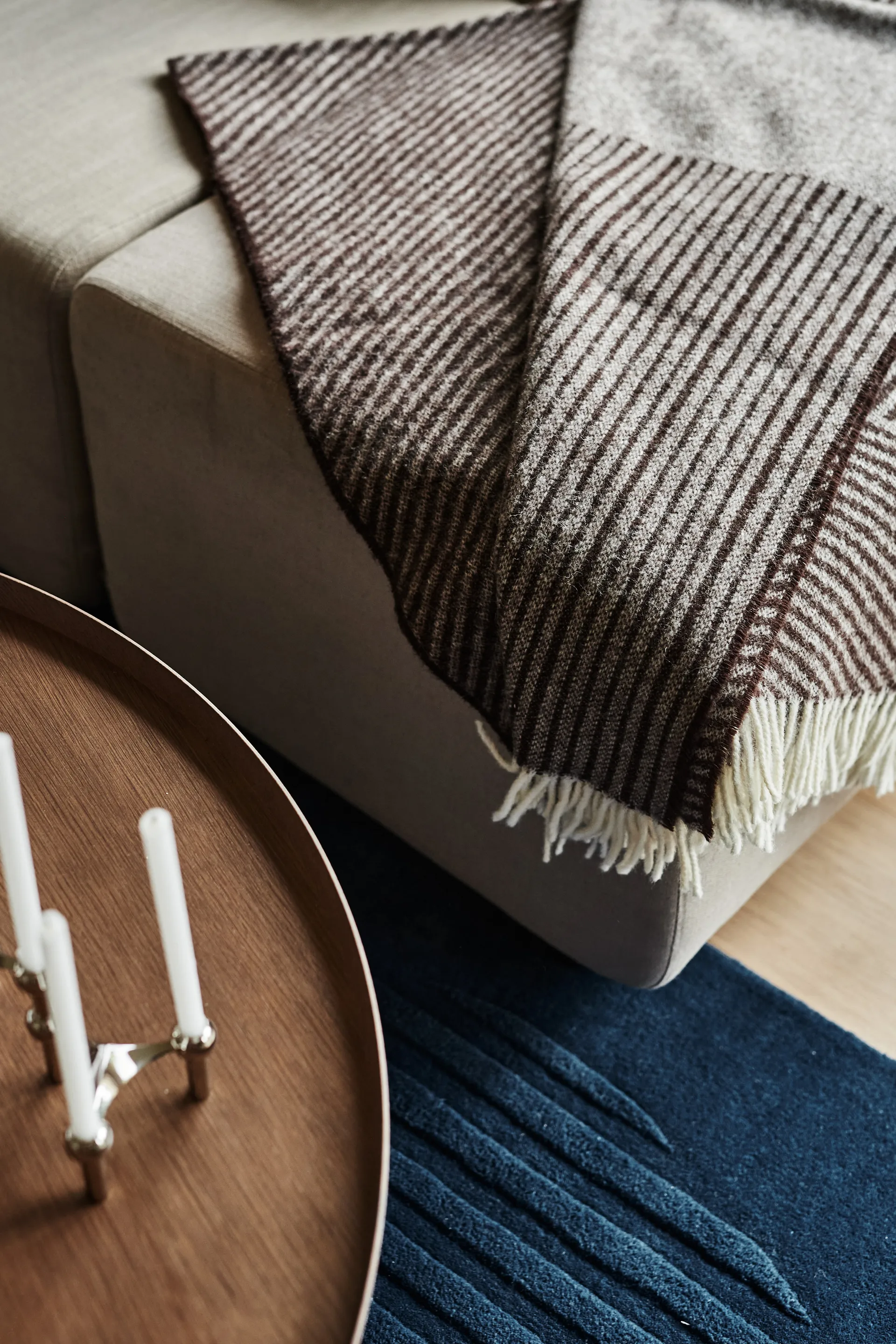 Stripes Wolldecke 130 x 185cm, Braun NJRD