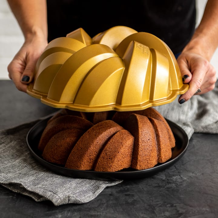 Nordic Ware 75th anniversary braided bundt Backform, 2,4 L Nordic Ware