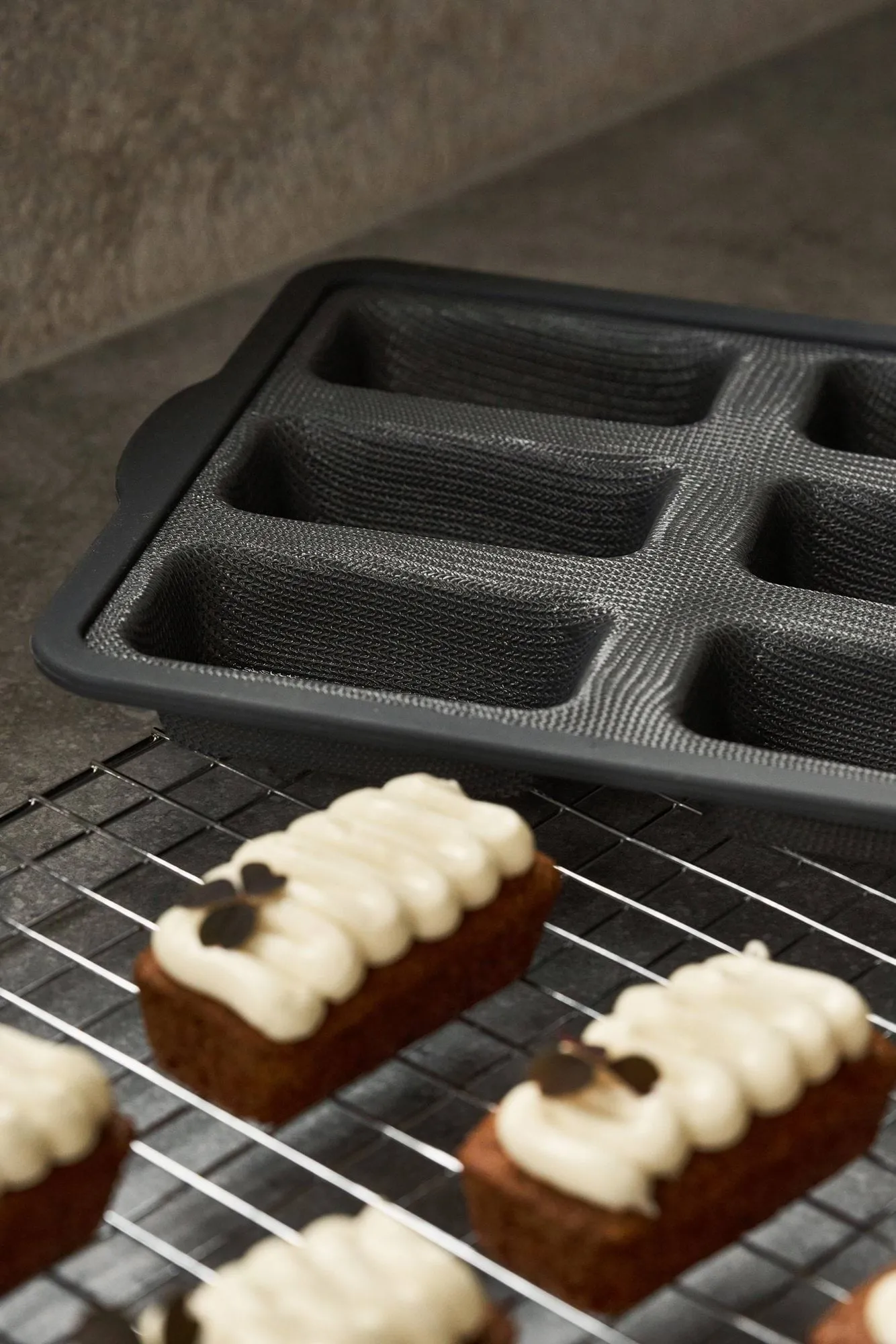 BAKE Silikonform mit verstärktem Rahmen, Rechteckig, 6 Stück, 26,2x22,1 cm Nordwik