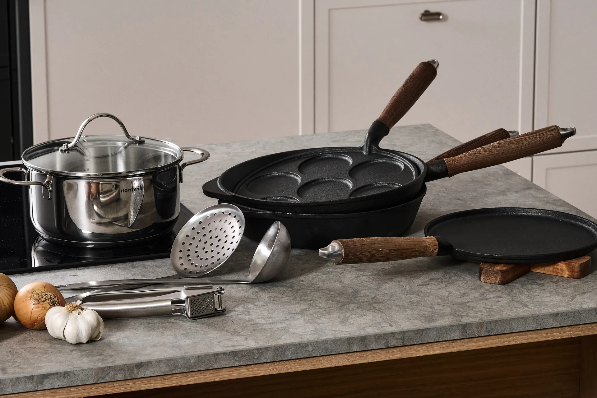 Nordwik gusseiserne Bratpfanne mit Holzgriff, 28 cm Nordwik