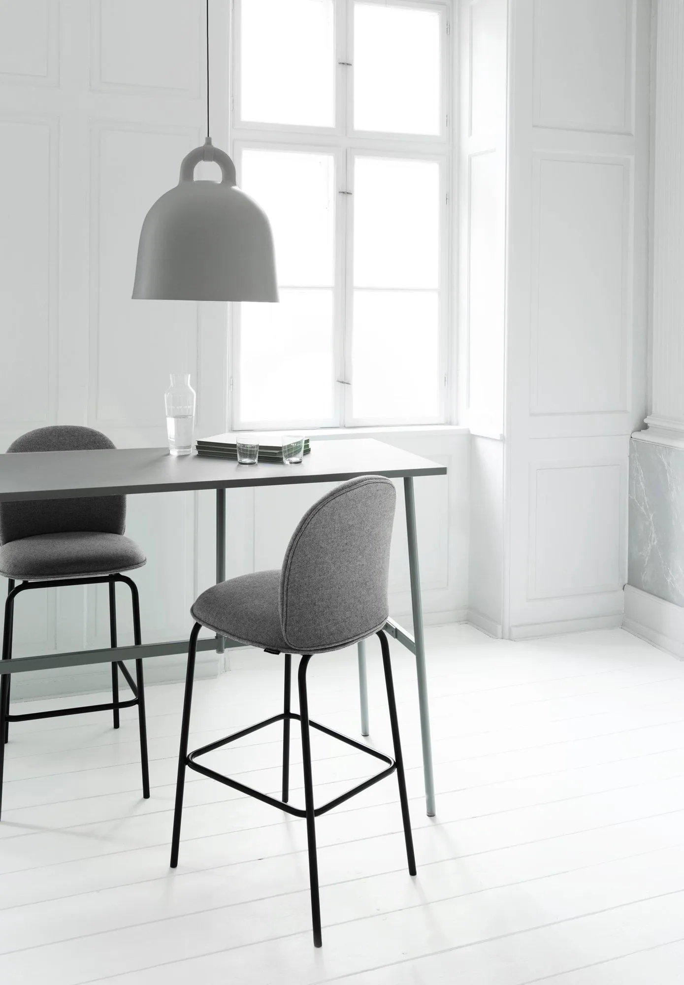 Bell Pendelleuchte grau, Medium Normann Copenhagen