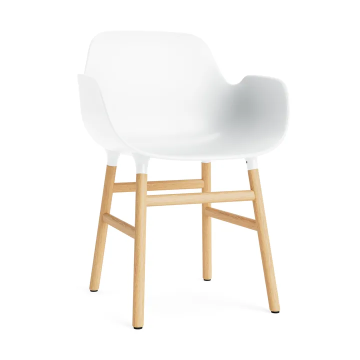 Form Armlehnstuhl - White, Eichenholzbeine - Normann Copenhagen