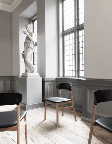 Herit Stuhl Lederpolsterung schwarze Eiche - Schwarz - Normann Copenhagen