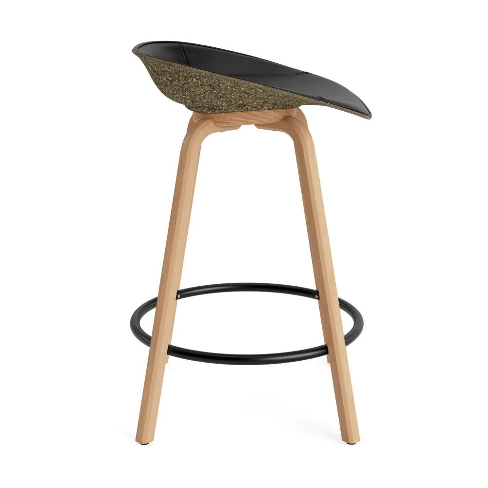 Mat Barstool Barhocker mit Vorderpolsterung, 65 cm, Ultra 41599-seaweed-beech-black steel Normann Copenhagen