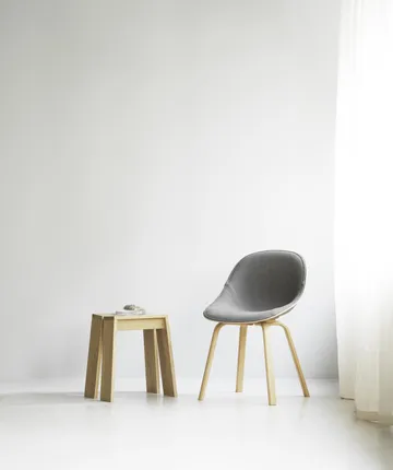 Mat Chair Stuhl mit Vorderpolsterung - Remix 133-hemp-beech - Normann Copenhagen