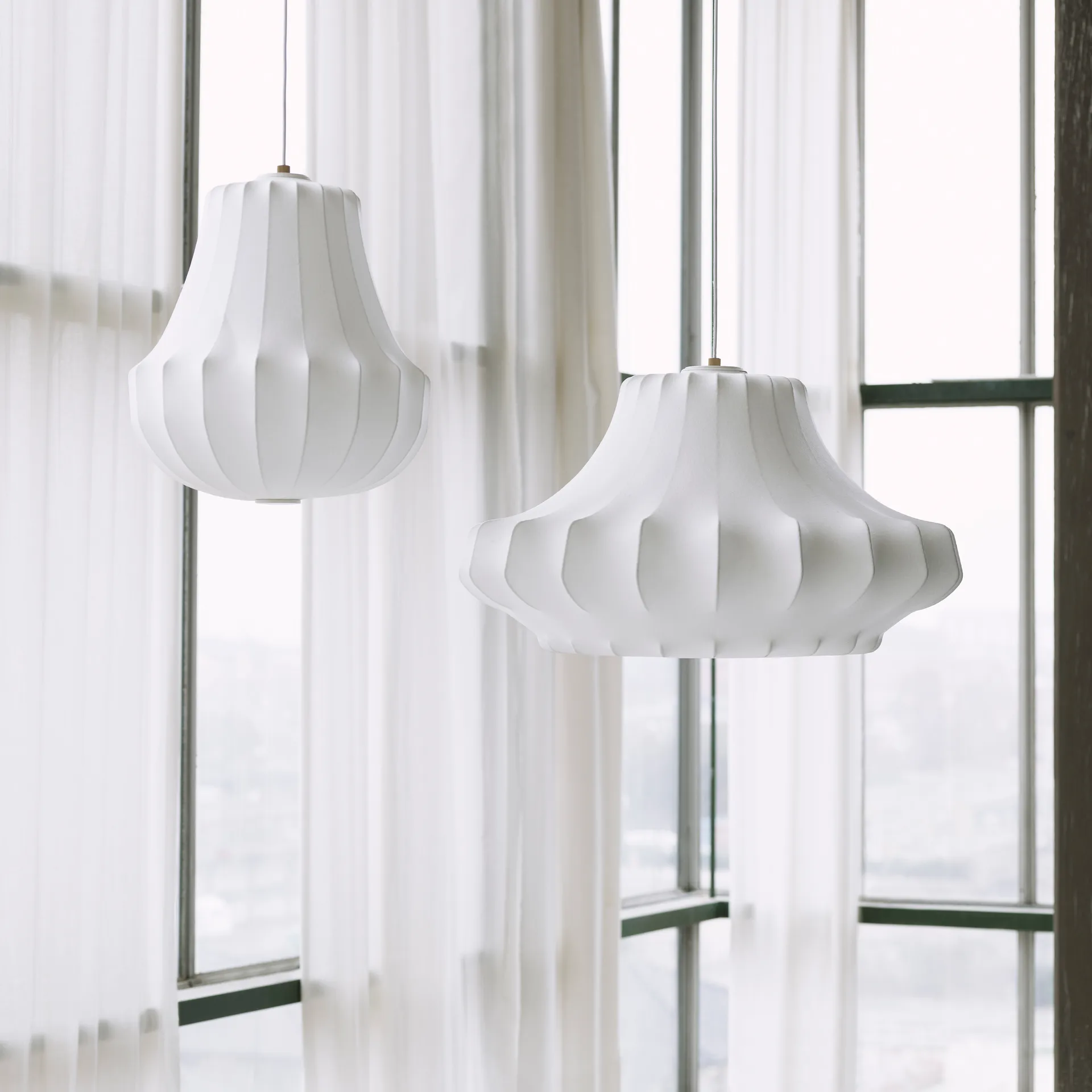 Phantom Pendelleuchte medium, Weiß Normann Copenhagen