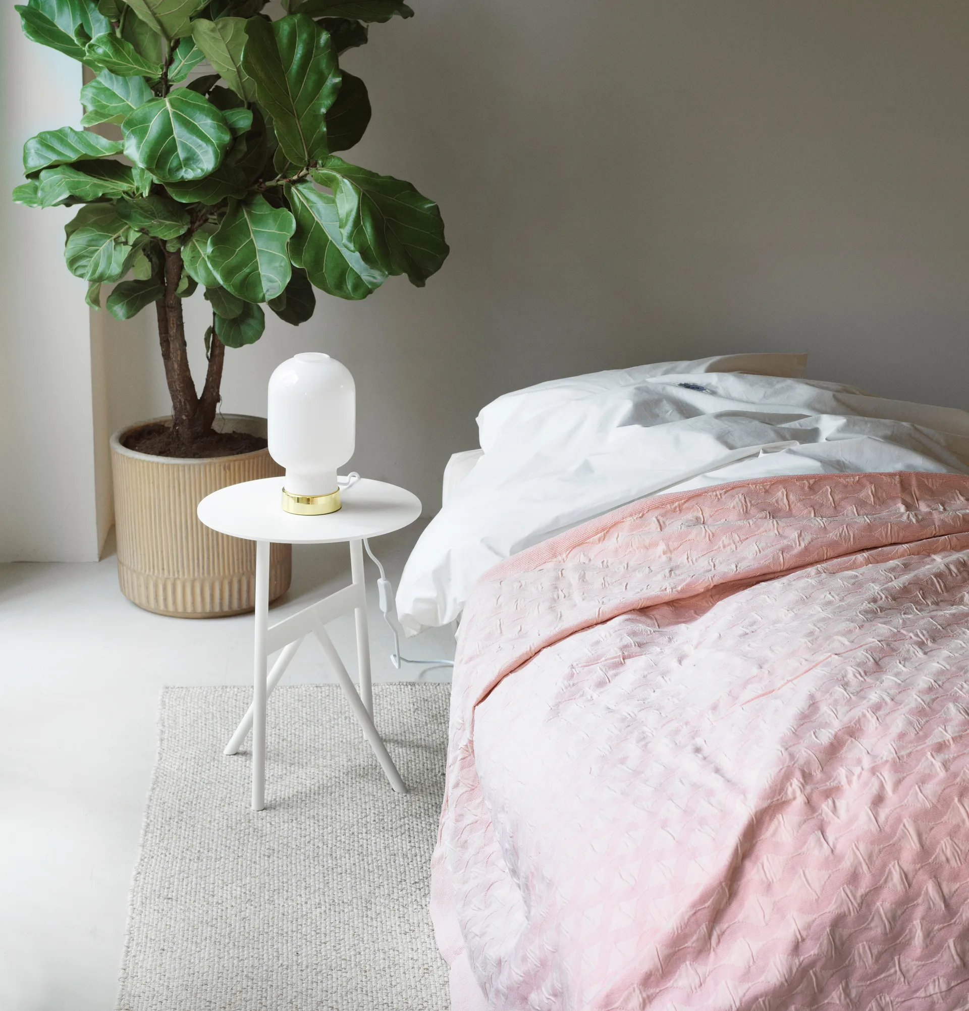 Stock Table Beistelltisch Ø37cm H:46cm, White Normann Copenhagen