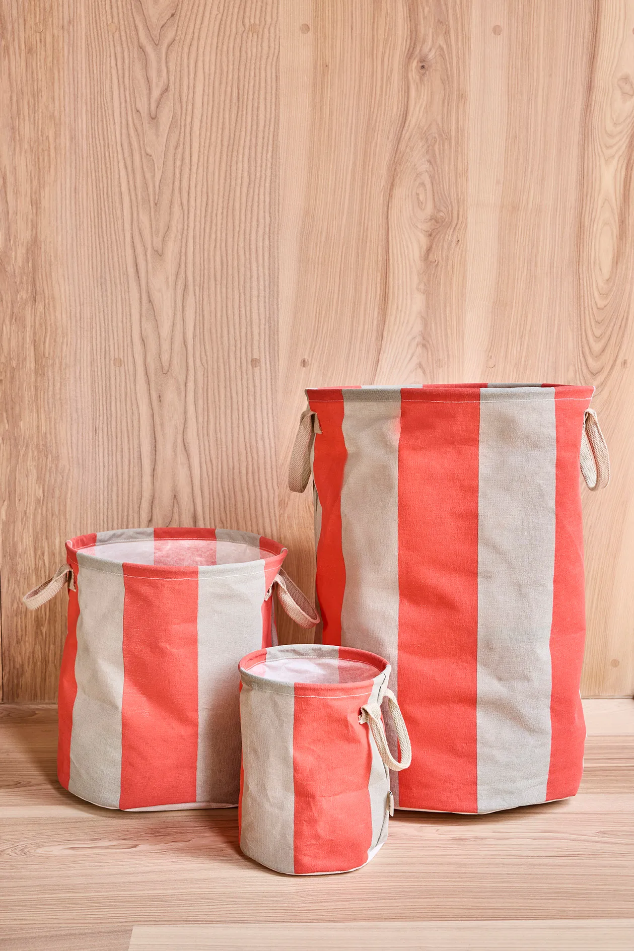 Kara Aufbewahrungskorb small Ø18x22 cm 2er-Pack, Cherry Red OYOY