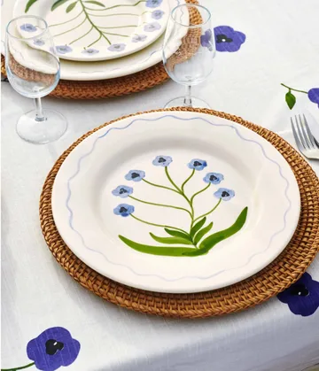 Madelen Möllard Pansy Teller - Blau, 28 cm - Pick a Poppy