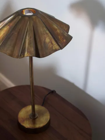 Aira Tischleuchte - Gebürstetes Messing, 46 cm - PR Home