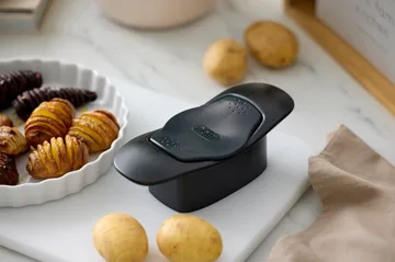 Classic Hasselback-Schneider - Schwarz - Rosti