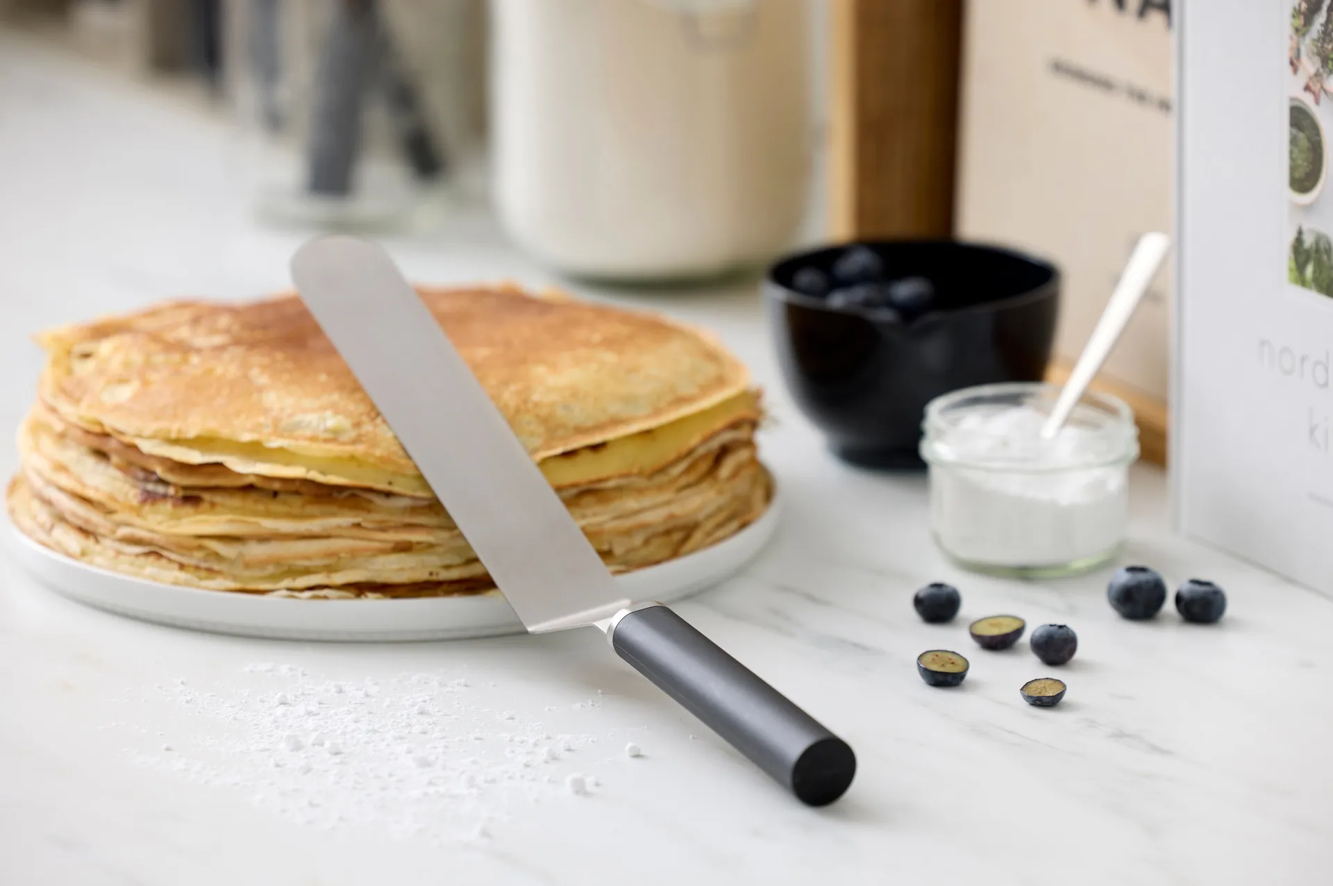 Emma Palettenmesser schmal Stahl 33 cm, Black Rosti