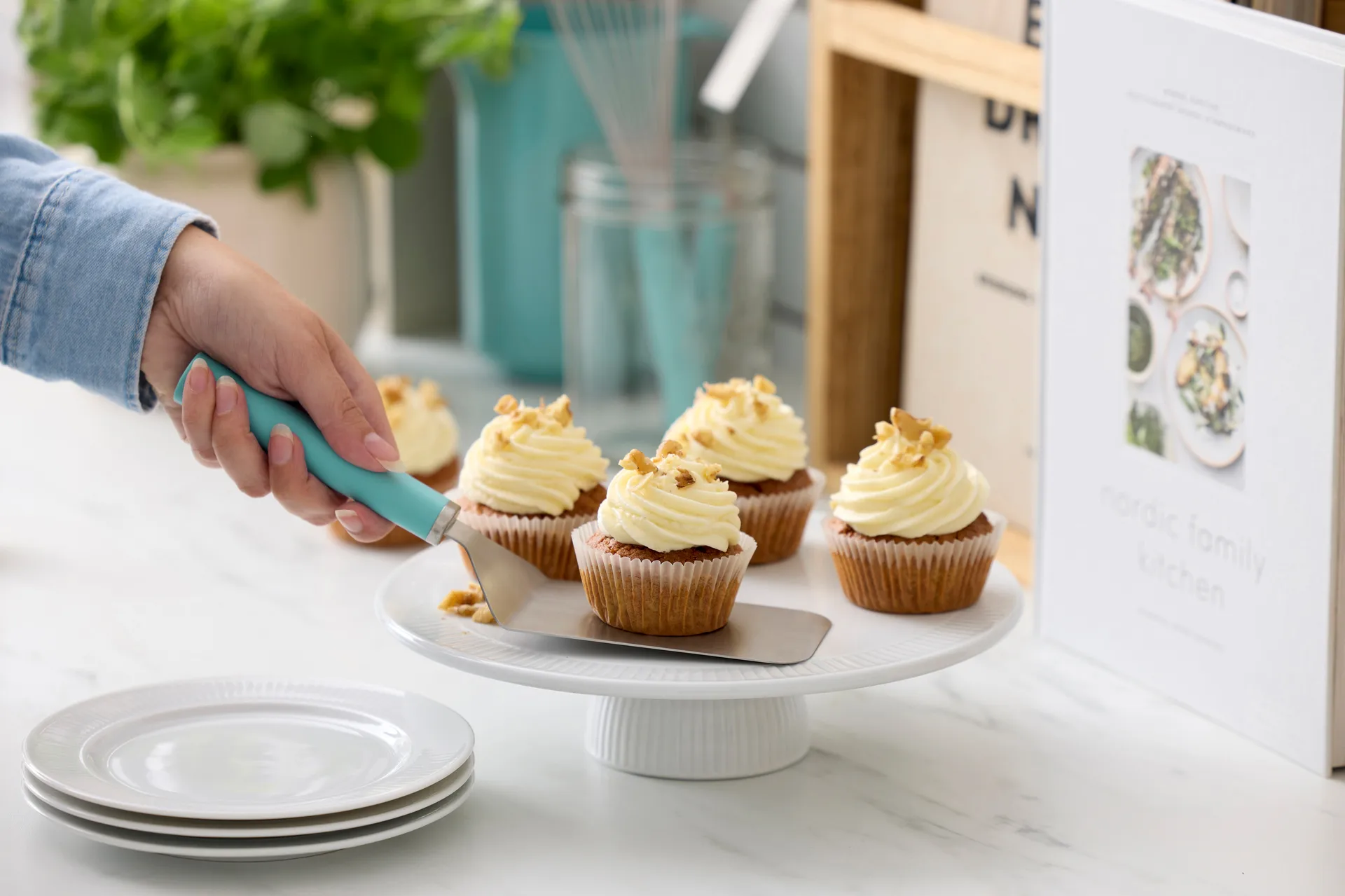 Emma Palettmesser breit Stahl 26 cm, Nordic green Rosti