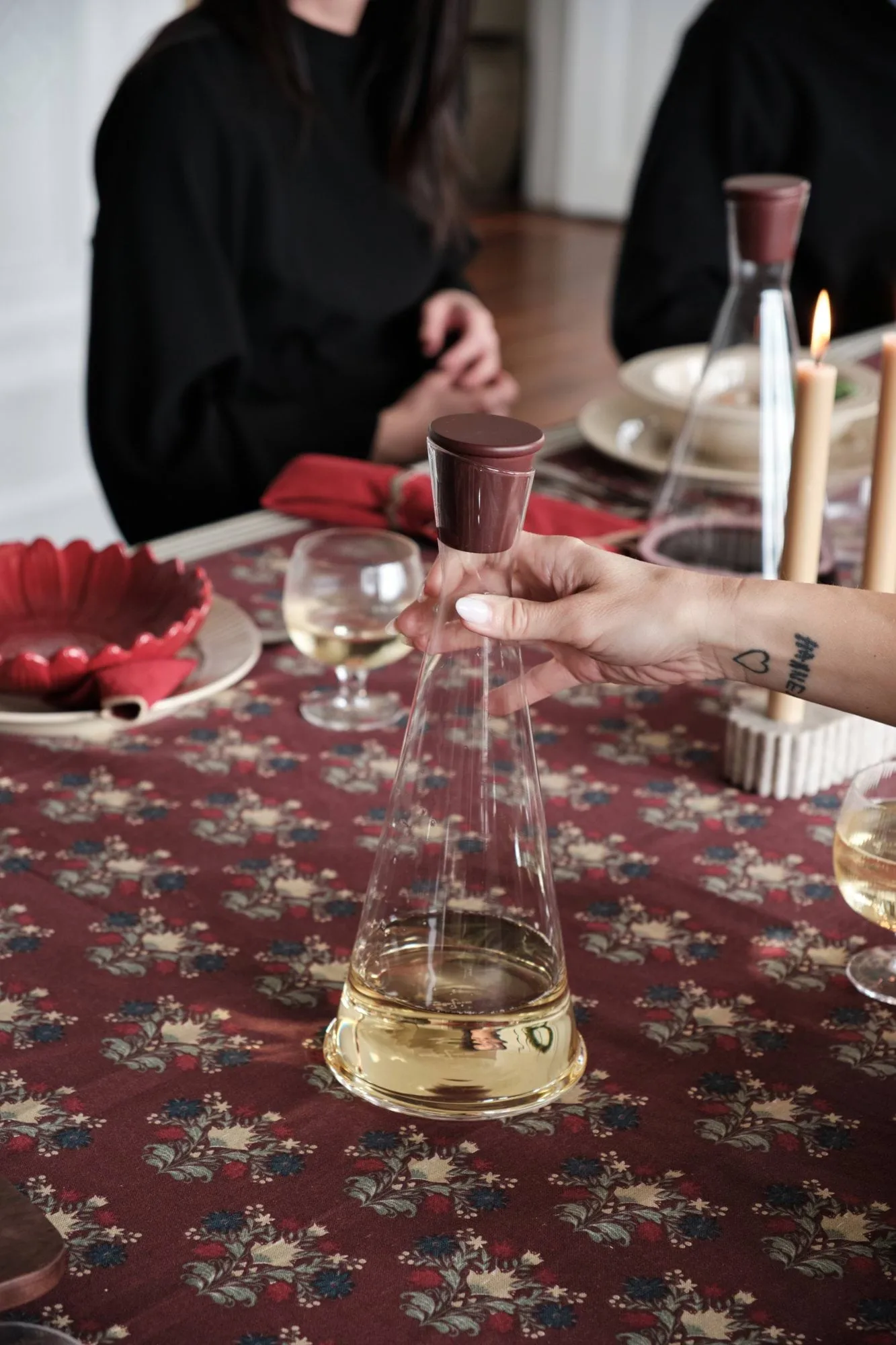 Gurken Karaffe, Klar-Dunkelrot, 1,2 l Sagaform