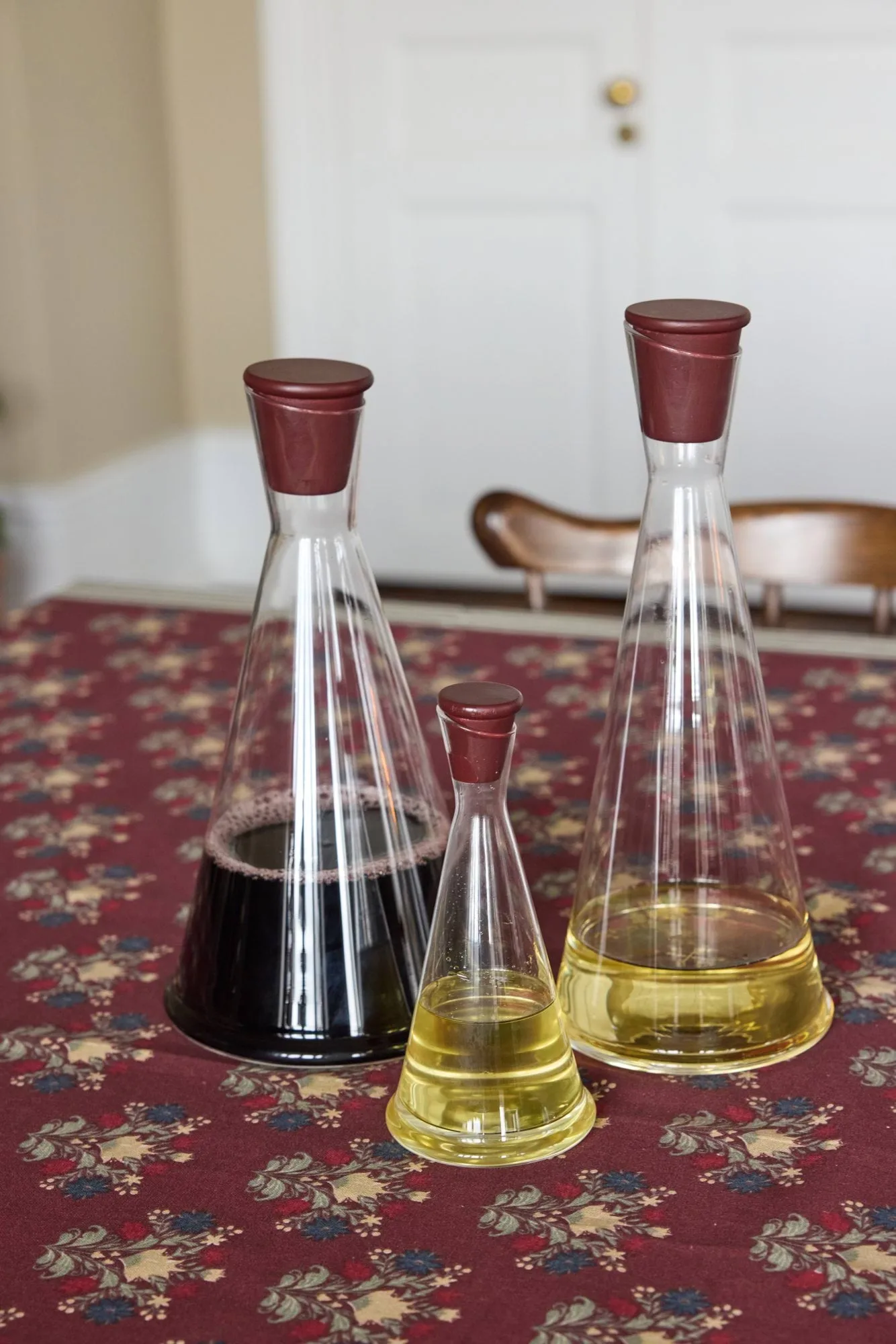 Gurken Karaffe, Klar-Dunkelrot, 1,2 l Sagaform