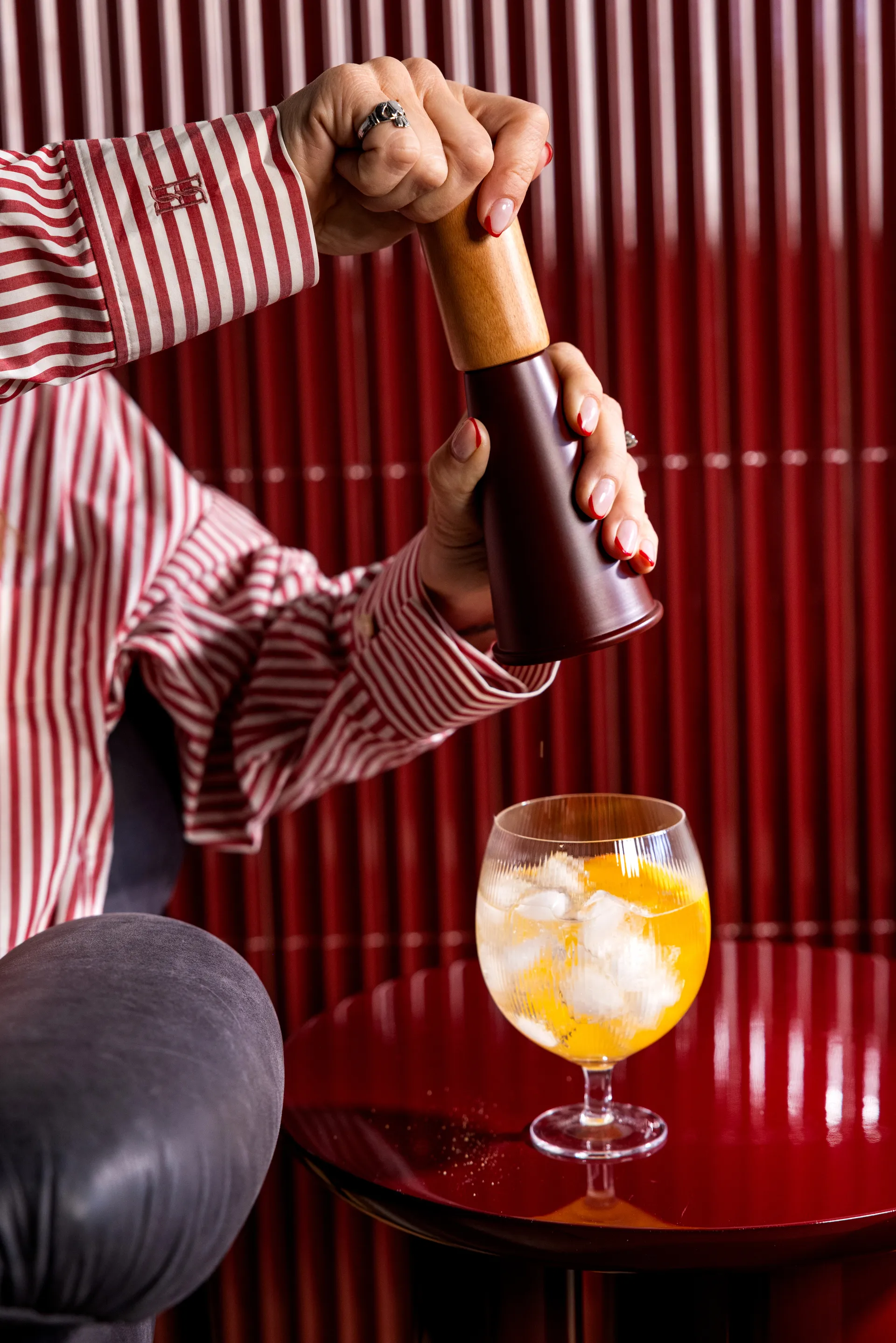 Gurken Salz- und Pfeffermühle mittel 20,5 cm, Rot-braun Sagaform