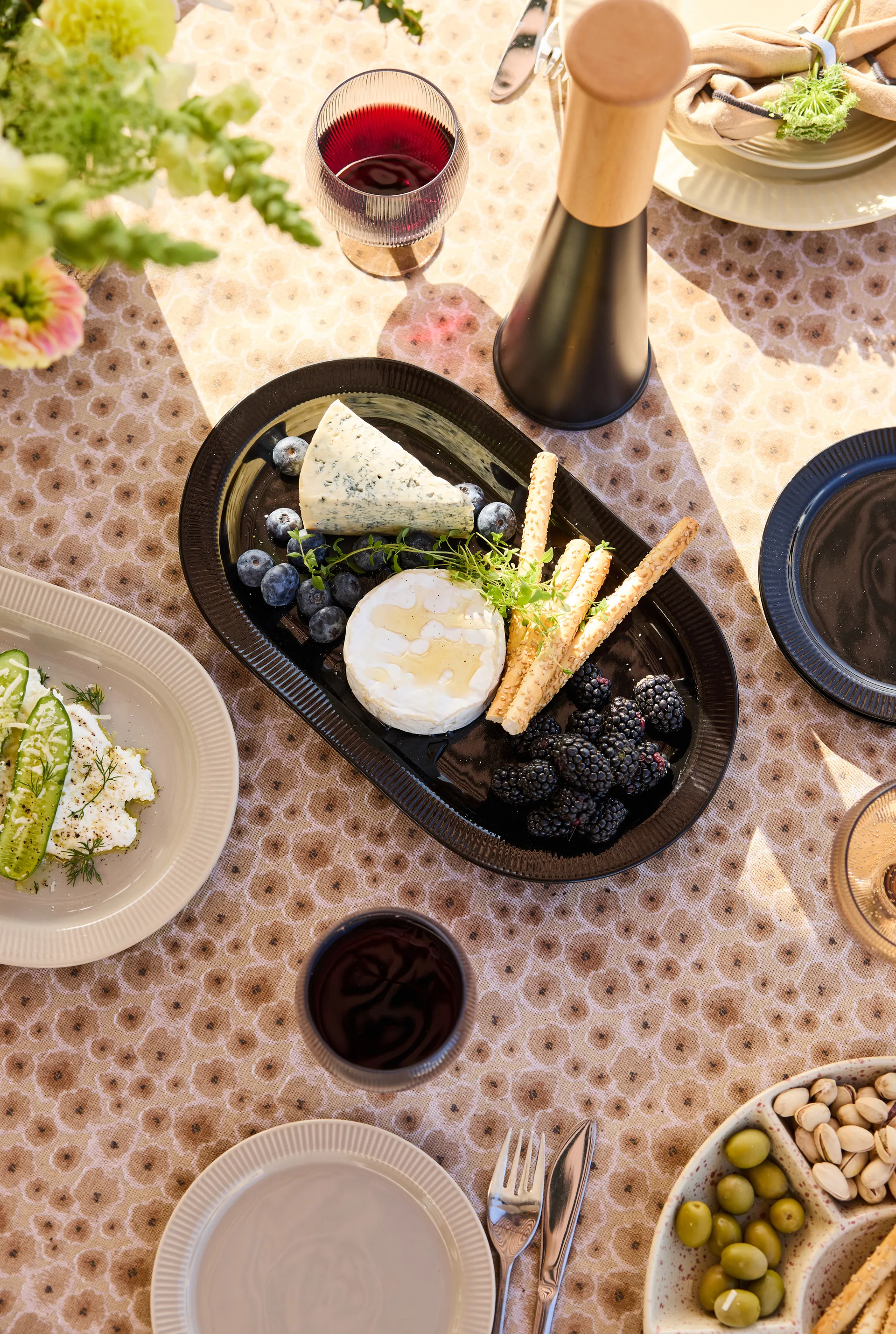 Inka Servierplatte, Schwarz, 20x34 cm Sagaform