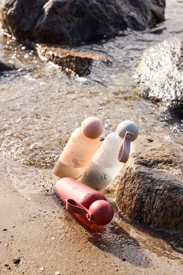 Tom Wasserflasche 65 cl - Weinrot - Sagaform