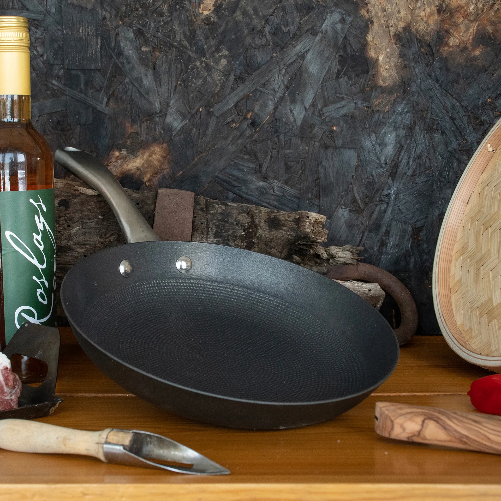 Satake Bratpfanne aus leichtem Gusseisen non stick, 24cm Satake