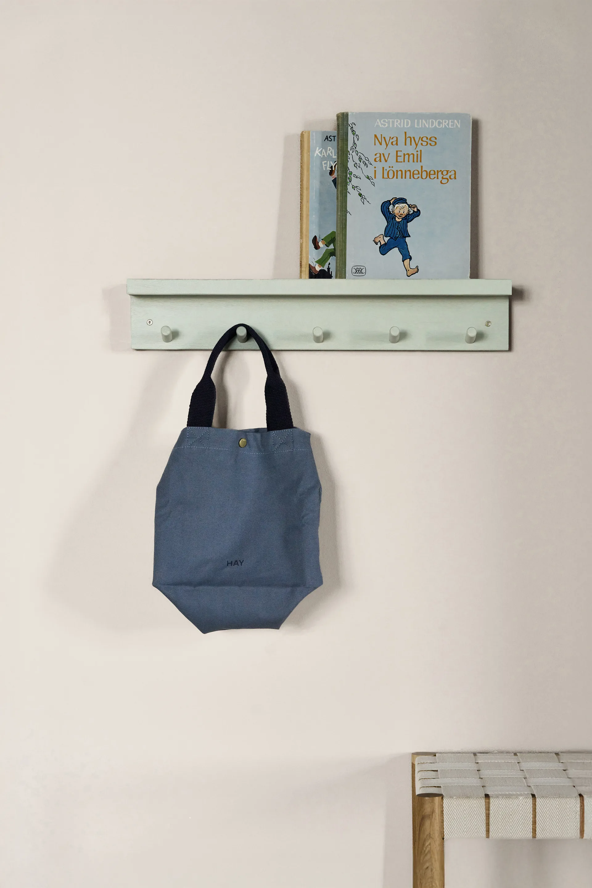 Alley Hakenleiste mit Ablage, Green Scandi Living